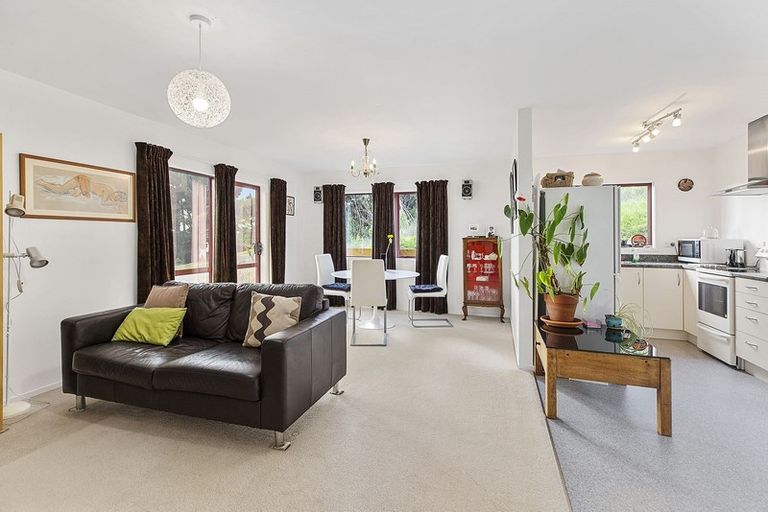 Photo of property in 26 Omapere Street, Waitangirua, Porirua, 5024