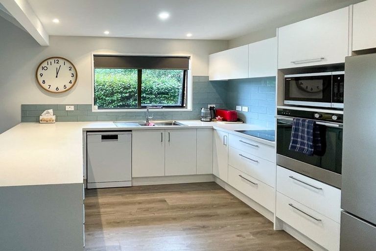 Photo of property in 7 Ostend Place, Avonhead, Christchurch, 8042