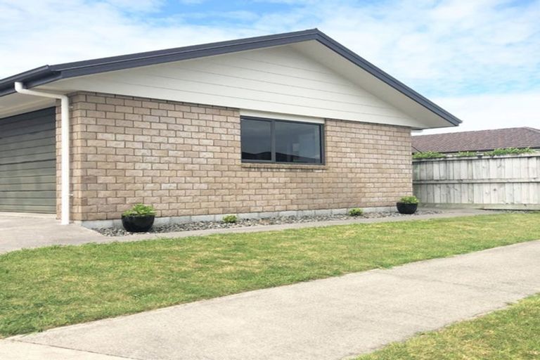 Photo of property in 24 Coby Sydney Drive, Bell Block, New Plymouth, 4312