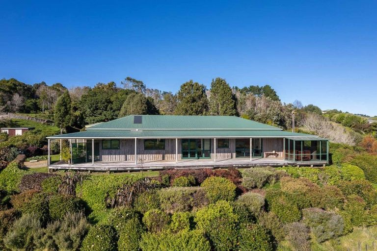 Photo of property in 41 Wharekauri Road, Mimi, Urenui, 4377