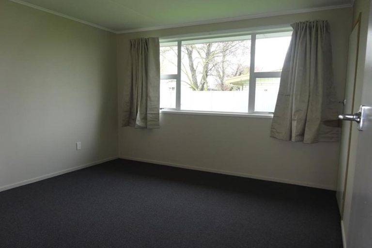 Photo of property in 813 Huia Street, Camberley, Hastings, 4120