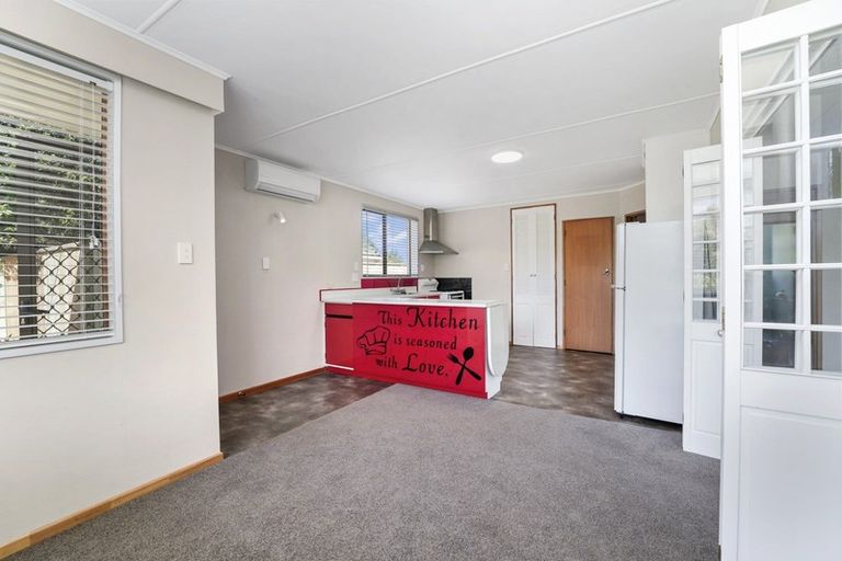 Photo of property in 2 Anzac Road, Otaki, 5512
