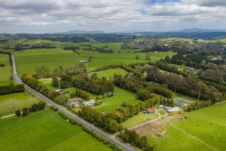 Photo of property in 378 Pakaru Road, Kawakawa, 0282