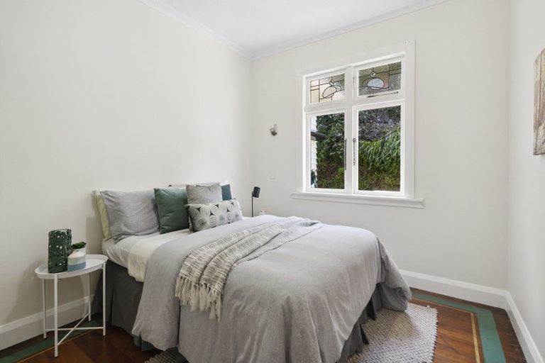 Photo of property in 11 Aranoni Street, Island Bay, Wellington, 6023