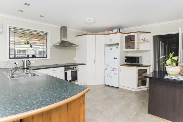 Photo of property in 2 Roger Street, Lytton West, Gisborne, 4010