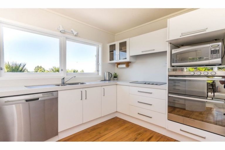Photo of property in 177 Woodlands Park Road, Titirangi, Auckland, 0604
