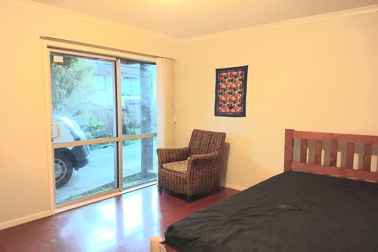 Photo of property in 100b Bradbury Road, Botany Downs, Auckland, 2010