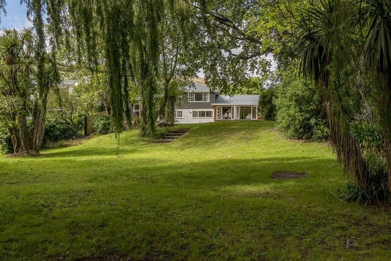 Photo of property in 279 Centaurus Road, Hillsborough, Christchurch, 8022