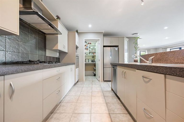 Photo of property in 12 Rosewood Court, Huntington, Hamilton, 3210