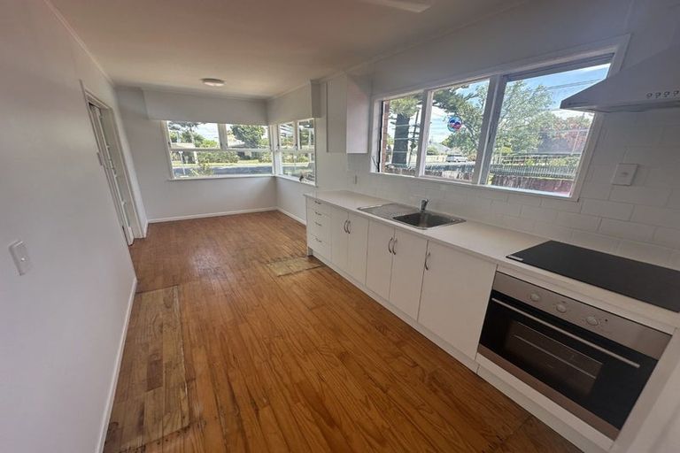 Photo of property in 135 Weymouth Road, Manurewa, Auckland, 2102