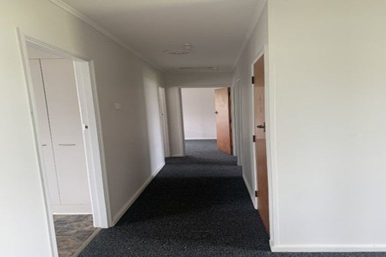 Photo of property in 5 Dennis Road, Papatoetoe, Auckland, 2025