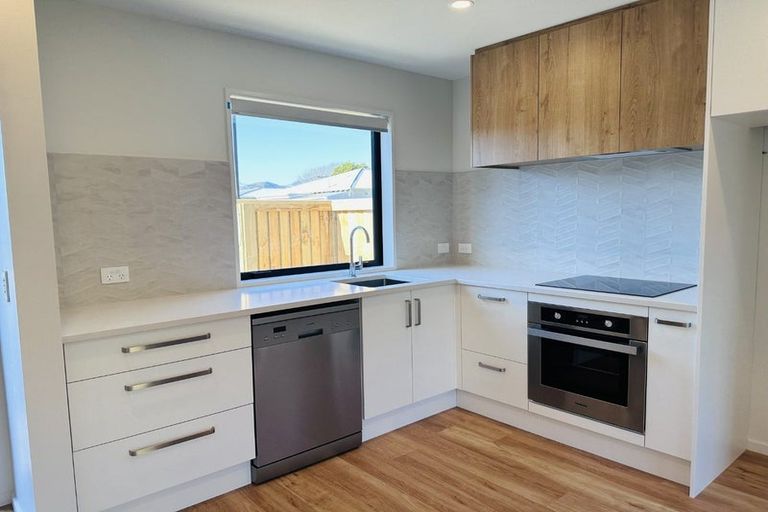 Photo of property in 7/9 Marcroft Street, Woolston, Christchurch, 8062