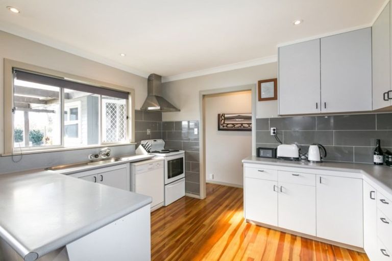 Photo of property in 82 Wycliffe Street, Onekawa, Napier, 4110