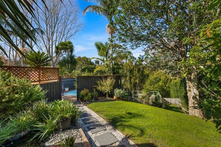 Photo of property in 17 Cockle Place, Stillwater, Silverdale, 0993