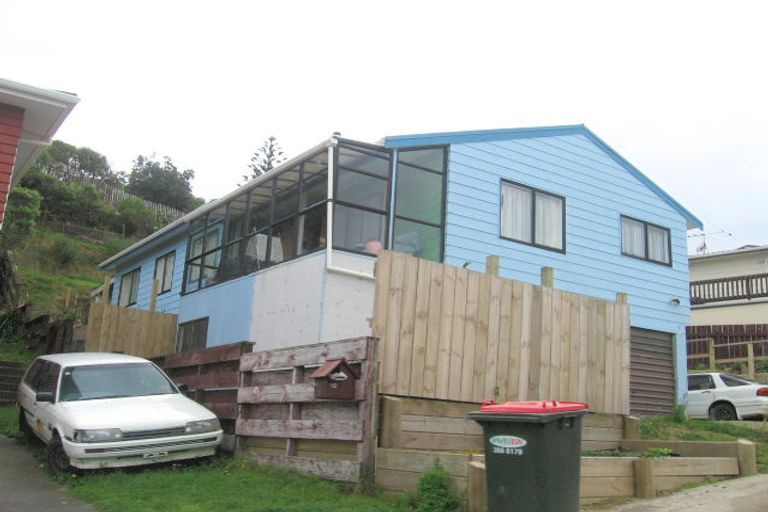 Photo of property in 8 Twomey Grove, Houghton Bay, Wellington, 6023