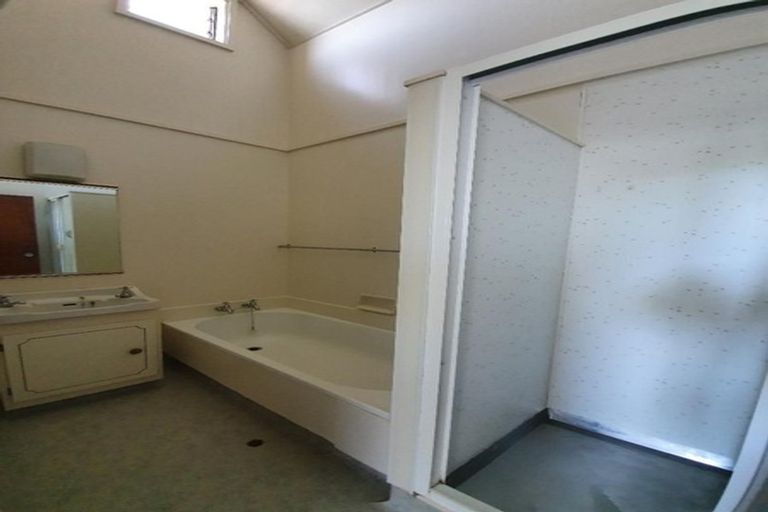 Photo of property in 4/15 Upper Lewisville Terrace, Thorndon, Wellington, 6011