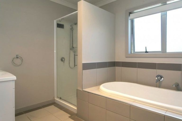 Photo of property in 7 Loch Views Road, Acacia Bay, Taupo, 3385