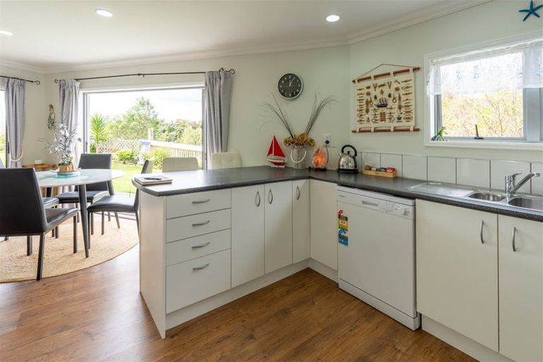 Photo of property in 90a School Road, Paihia, 0200