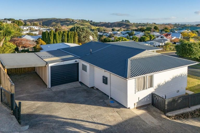 Photo of property in 17a Meander Drive, Welcome Bay, Tauranga, 3112