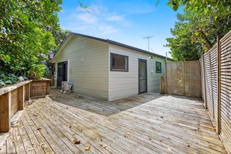 Photo of property in 17 Keegan Drive, Massey, Auckland, 0614