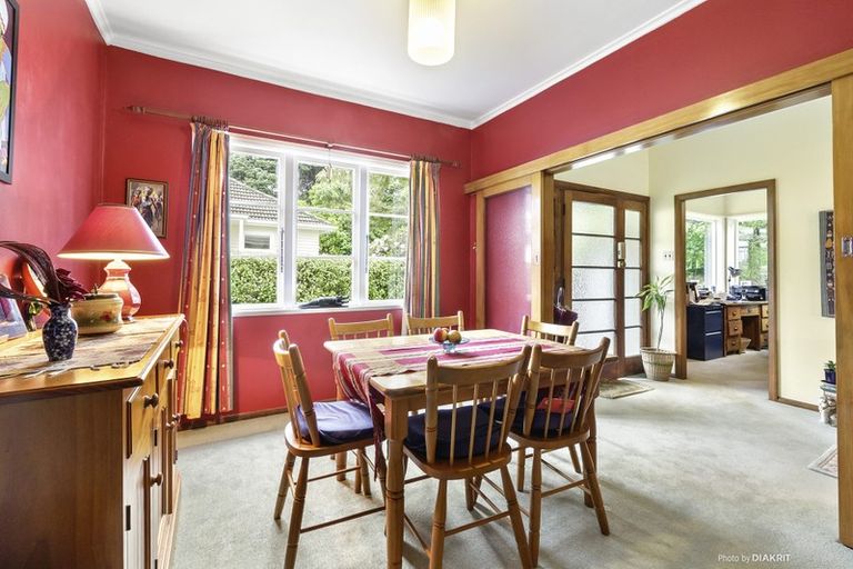 Photo of property in 23 Aplin Terrace, Ngaio, Wellington, 6035