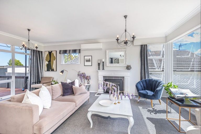 Photo of property in 35 Chester Street, Levin, 5510