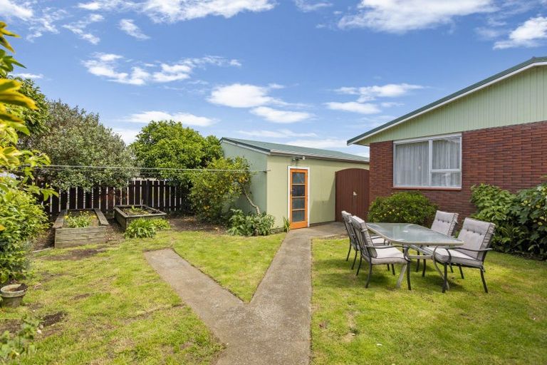 Photo of property in 9 Severn Place, Spotswood, New Plymouth, 4310