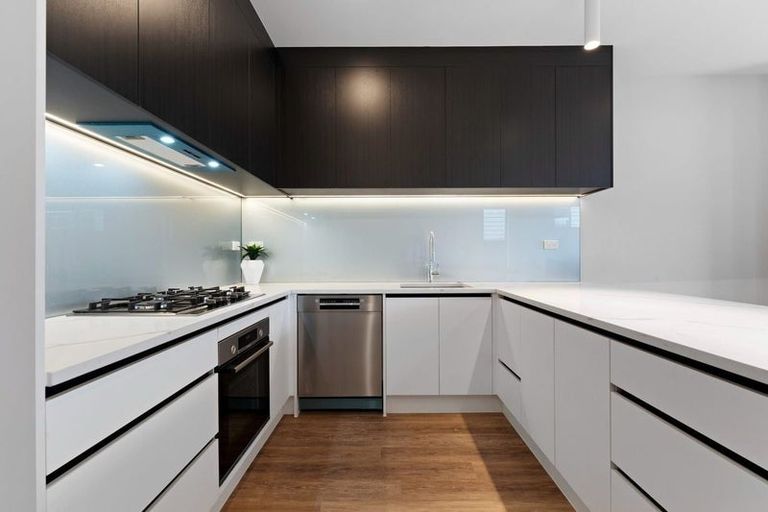 Photo of property in 30a Skua Road, Hobsonville, Auckland, 0616