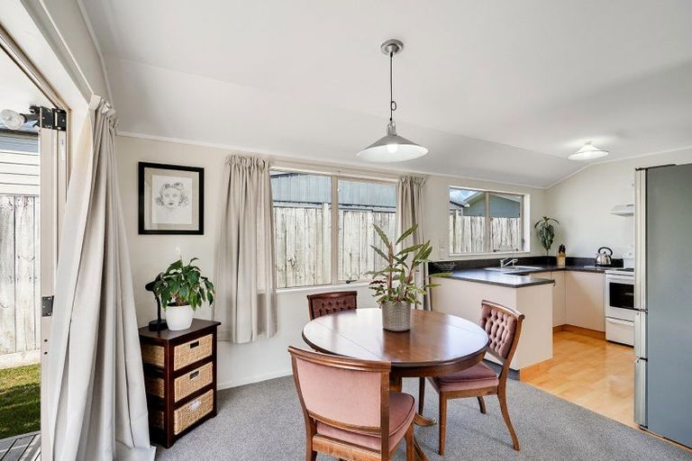 Photo of property in 21 Caulfield Place, Nawton, Hamilton, 3200