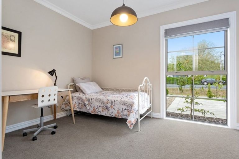 Photo of property in 121 Saint Kilda Road, Cambridge, 3434