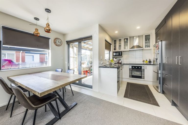 Photo of property in 9 Totara Meadows Court, Wiri, Auckland, 2104