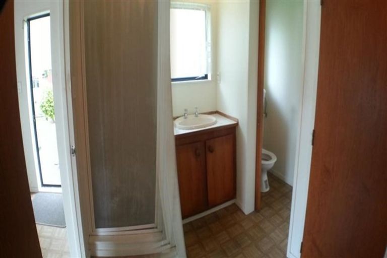 Photo of property in 55 Woodglen Road, Glen Eden, Auckland, 0602