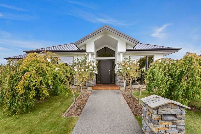 Photo of property in 1 Churchill Drive, Rangiora, 7400