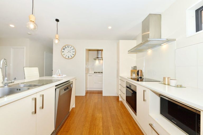 Photo of property in 3b Dickson Crescent, Hornby, Christchurch, 8042