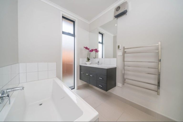 Photo of property in 21 Meyer Crescent, Halswell, Christchurch, 8025