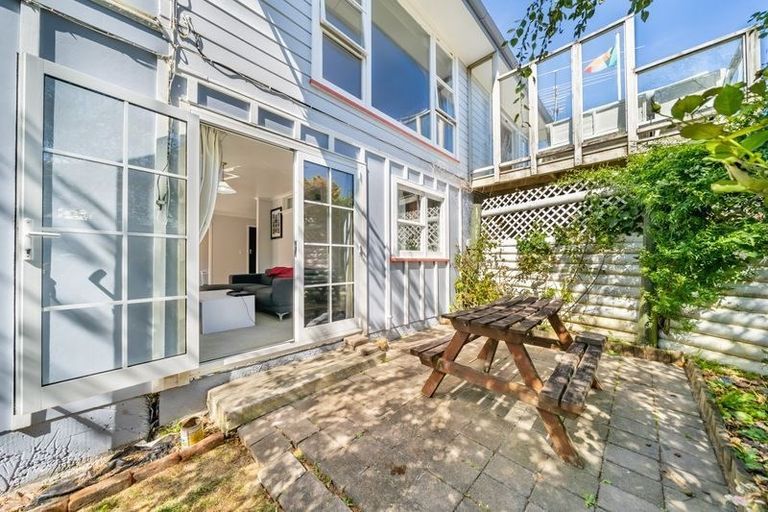 Photo of property in 18 Glen Alton Avenue, Paparangi, Wellington, 6037