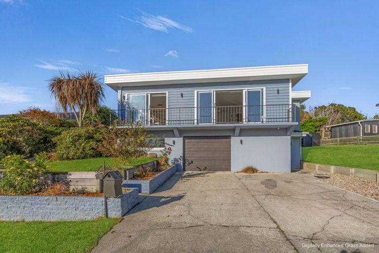 Photo of property in 16 Mitre Street, Gore, 9710