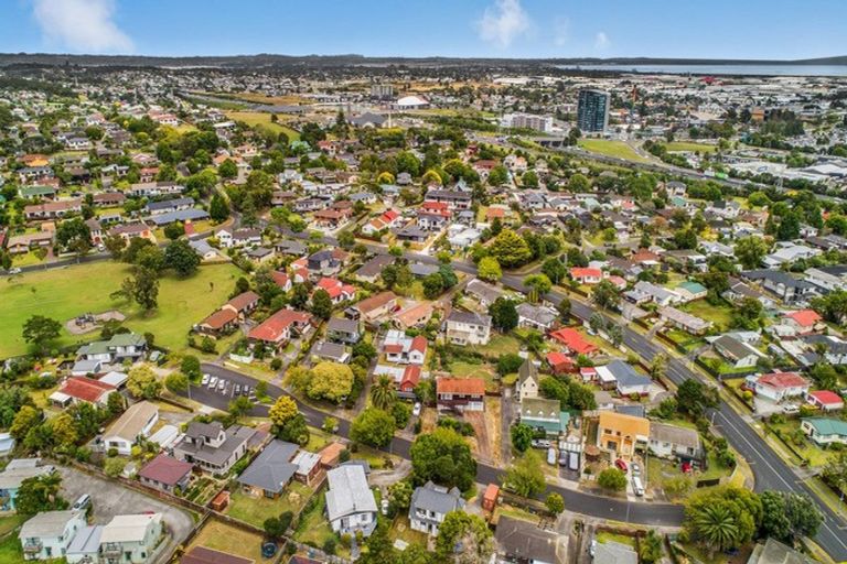 Photo of property in 8 Courant Place, Clover Park, Auckland, 2019