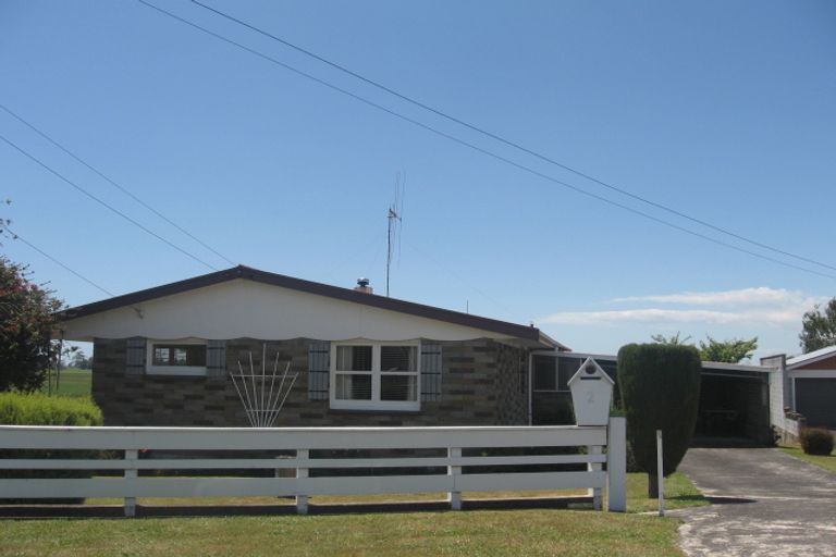 Photo of property in 2 Lee Street, Te Puke, 3119