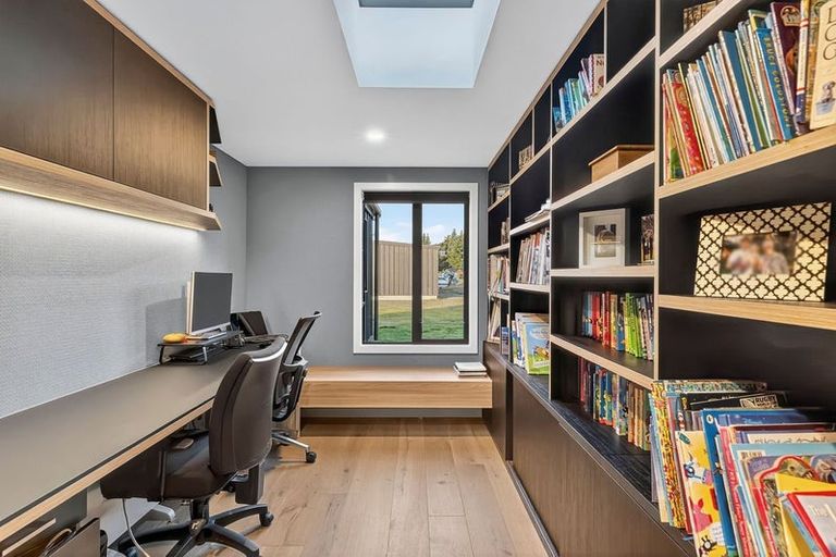 Photo of property in 18 Mount Linton Avenue, Wanaka, 9305