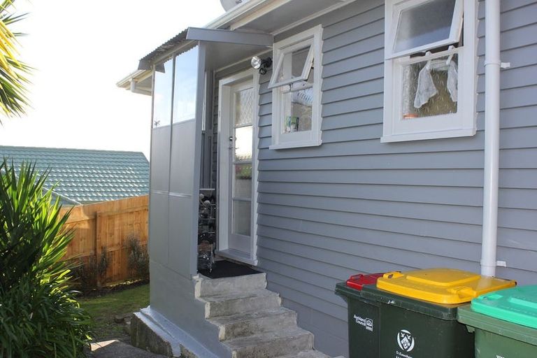 Photo of property in 2/24 Abercrombie Street, Howick, Auckland, 2014