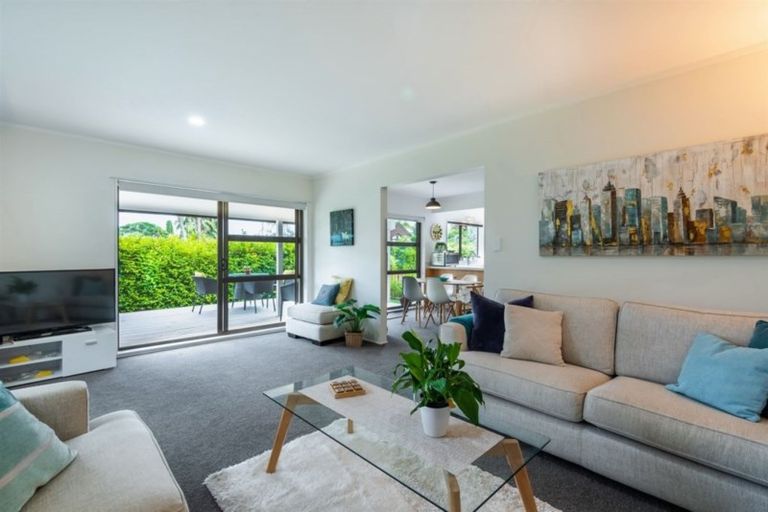 Photo of property in 1/21a Norman Road, Hauraki, Auckland, 0622