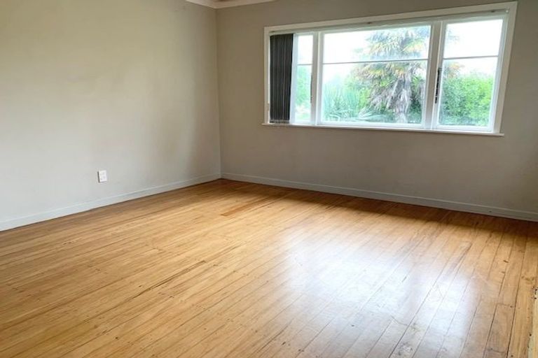 Photo of property in 383 West Coast Road, Glen Eden, Auckland, 0602