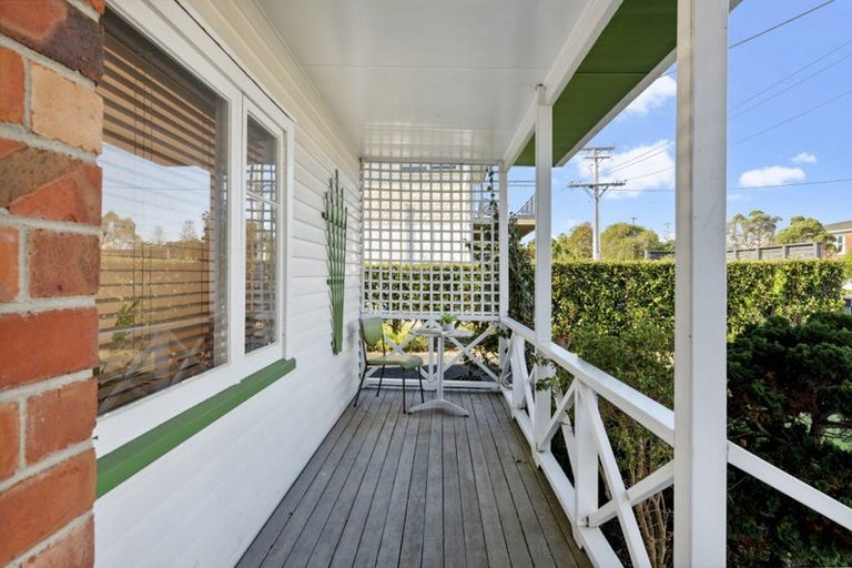 Photo of property in 1/5 Argyle Terrace, Milford, Auckland, 0620