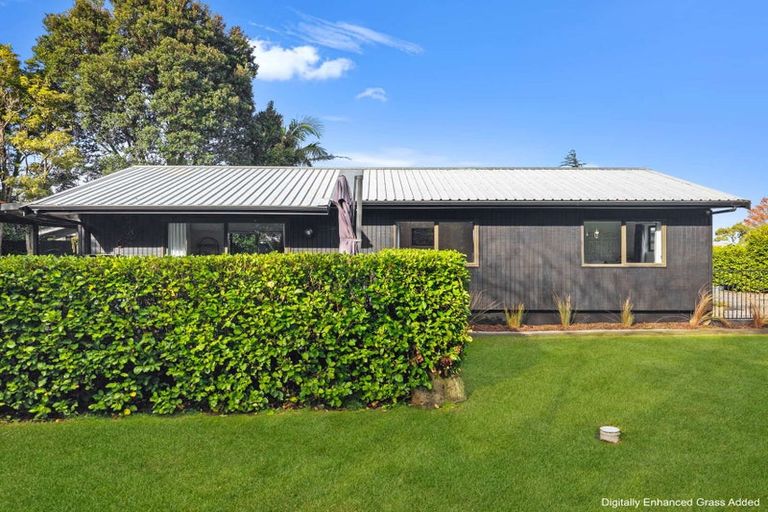 Photo of property in 5 Glenbrook Road, Karaka, Papakura, 2580