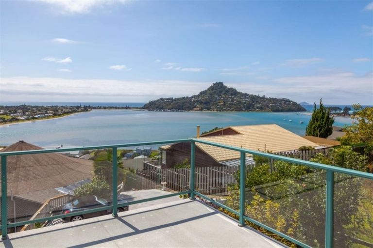 Photo of property in 8 Pine Grove, Tairua, 3508