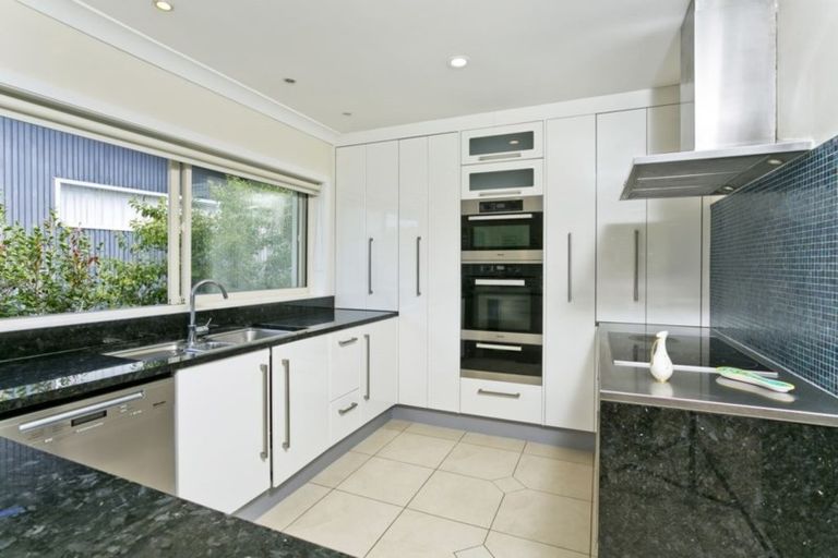 Photo of property in 4 Kiri Place, Mairangi Bay, Auckland, 0630