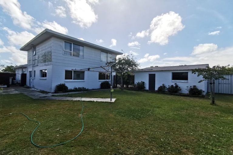 Photo of property in 19 Te Maru Place, Redwood, Christchurch, 8051