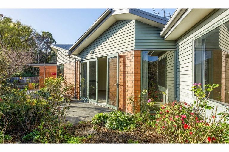 Photo of property in 271d Centaurus Road, Hillsborough, Christchurch, 8022