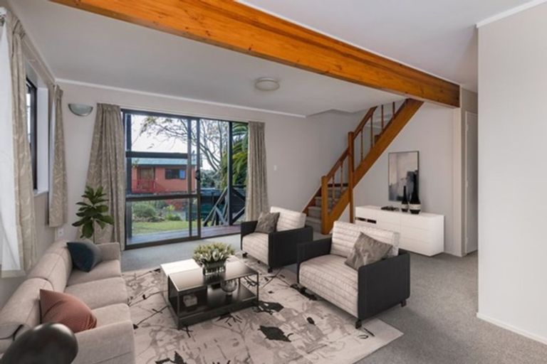 Photo of property in 57 Yorke Road, Haruru, 0204